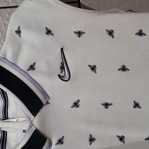 Nike Dri-Fit Small Cap Sleeve Top. White w/ Bee Print
